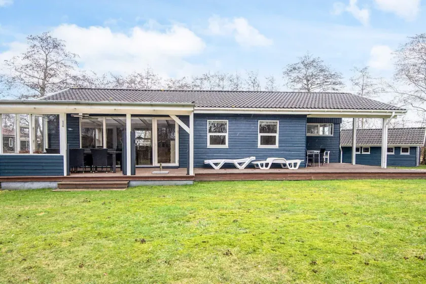 Tranquil Oasis in Rindby - Image 1