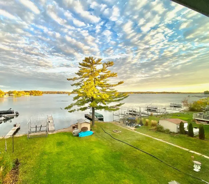 Luxury Lakefront Home w Miles of Lake Views, private pier, lake toys & game room - Image 1