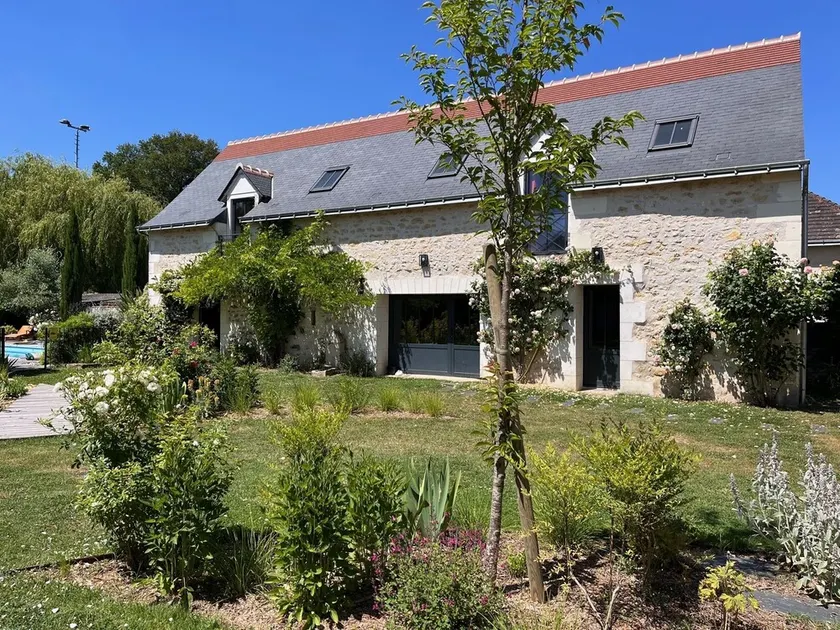 Charming farmhouse with private, heated, secure swimming pool - Image 1