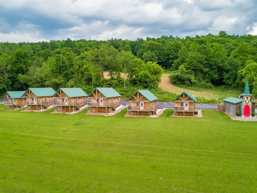 #6Cabins cottages,fishing,creeks, ponds,nature trails,anniversaries celebrations - Image 1