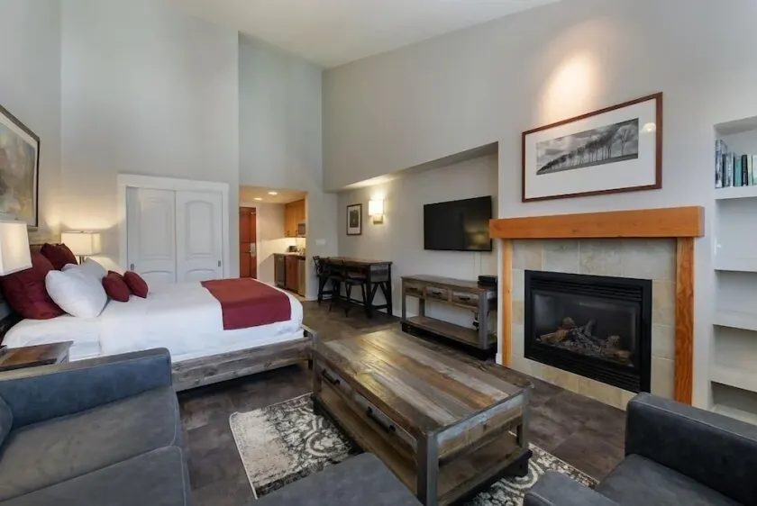 Deluxe Fraser Crossing Founders Pointe Condo with Ski Storage and washer dryer condo - Image 1