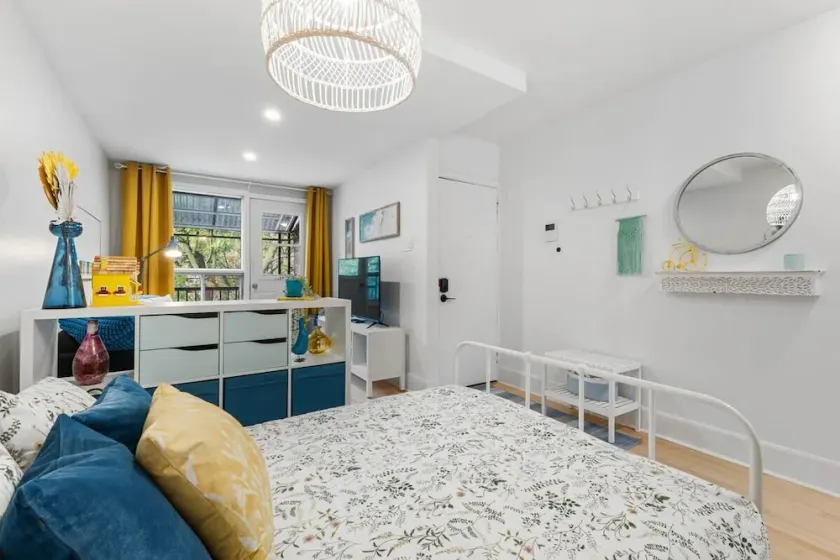 Charming 1 BR Apartment cozy and fully equipped - Image 1