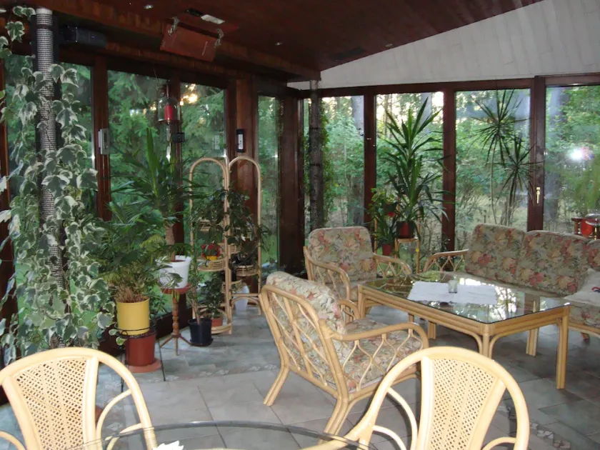 Individually and tastefully furnished holiday home with air conditioning and 25 q - Image 1
