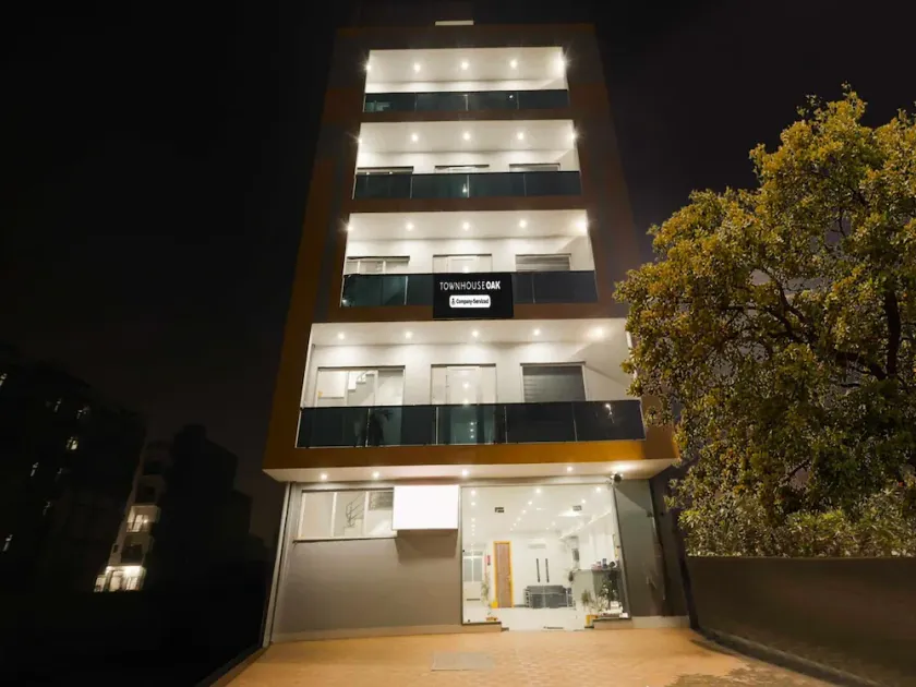 Townhouse Oak Sector 69 Gurgaon - Image 1