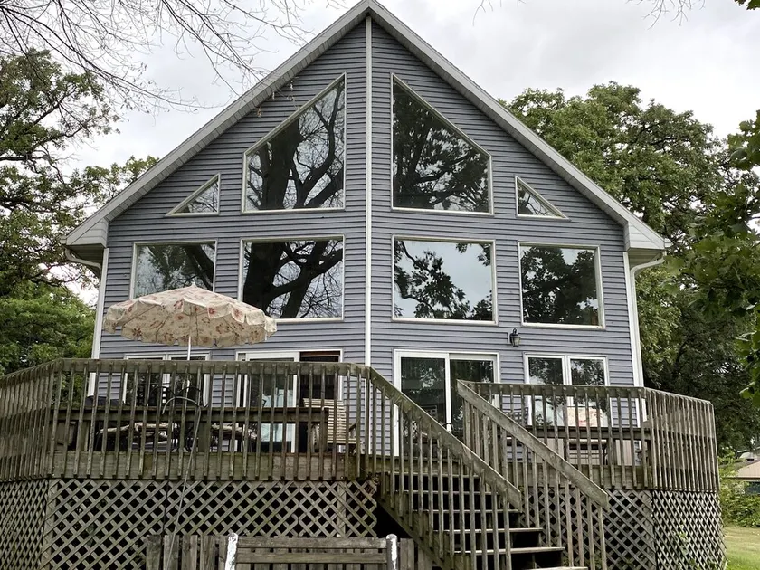 Join us on the sandy shores of lake Koshkonong for an escape from the city - Image 1