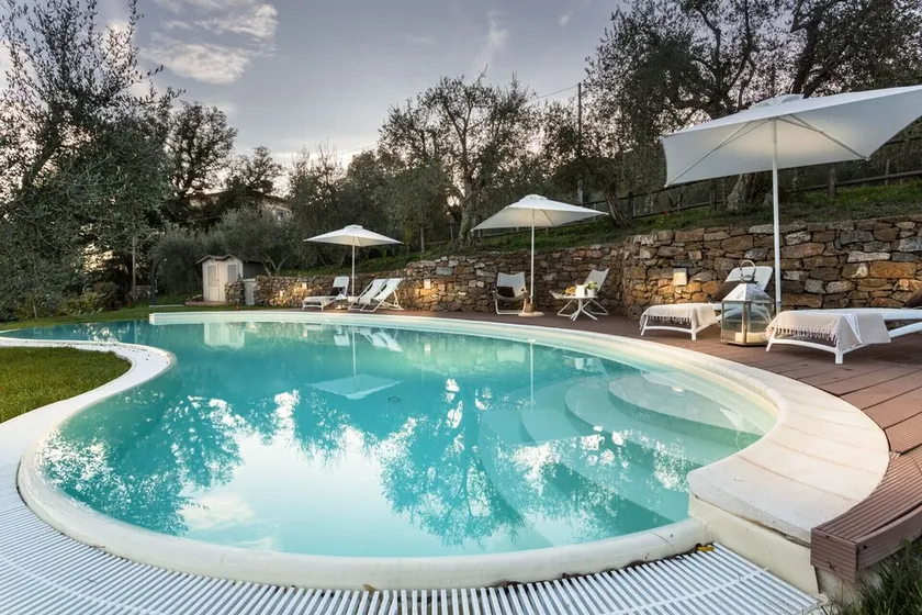 Villa Alberta, Panoramic 4 Bedrooms Farmhouse with Private Pool in Lucca close to Town Centre - Image 1