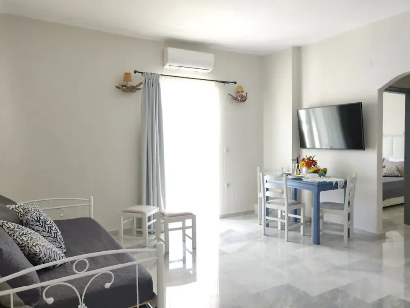 Emorfia's Apartments No5 - 300m to the beach - Image 1