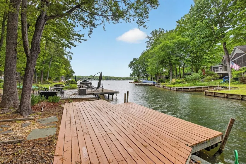 Paradise Found: ☼Lakefront Home in Locust Grove - Image 1