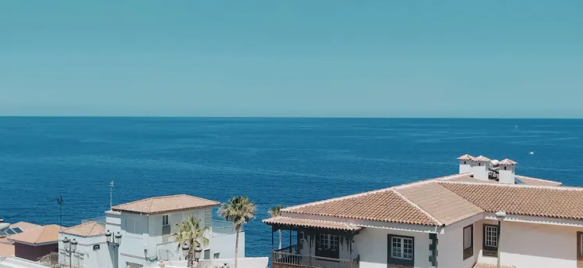PRETTY SEA VIEW - Image 1