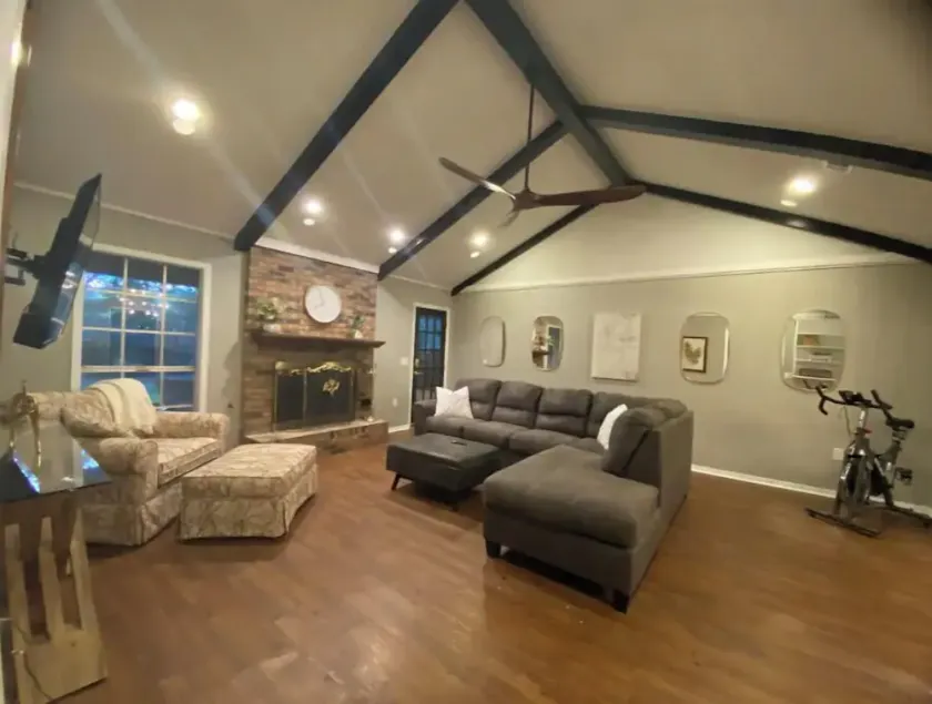 Pet Friendly! Home in Brandon SW - Image 1