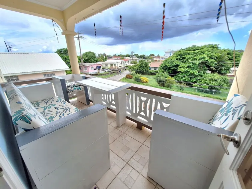 Cumber's Tropical Apartments - Image 1