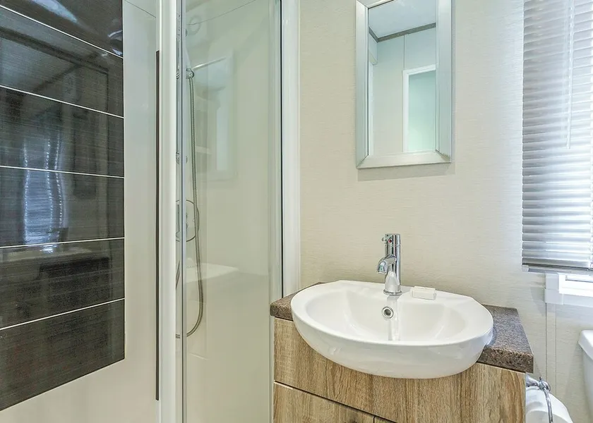 3 bedroom accommodation in Newquay - Image 1