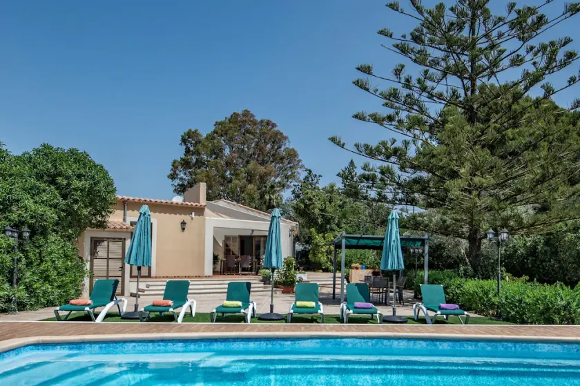 Haus in der Gegend von Cala Bona, mit Pool und Garten - Image 1