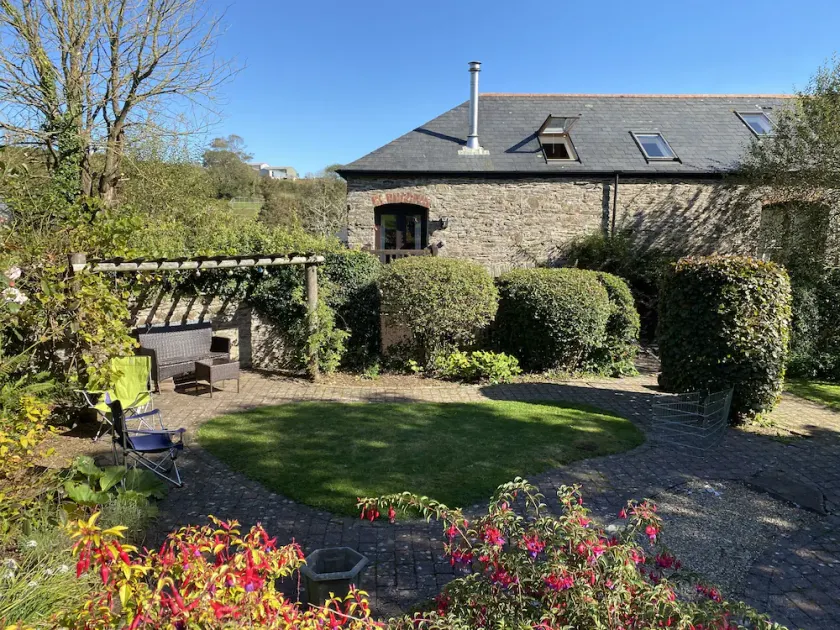 Stunning 3 Bed Barn close to Bigbury on Sea - Image 1