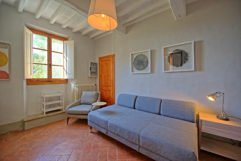 Inviting 6-Bed House in Brindisi - Image 1