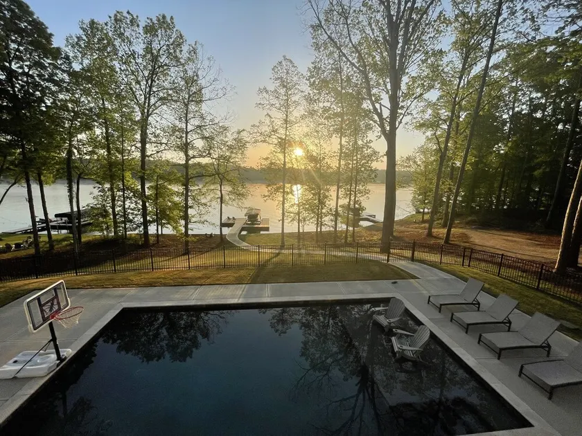 New Lakefront Oasis with Private Heated Pool - Image 1