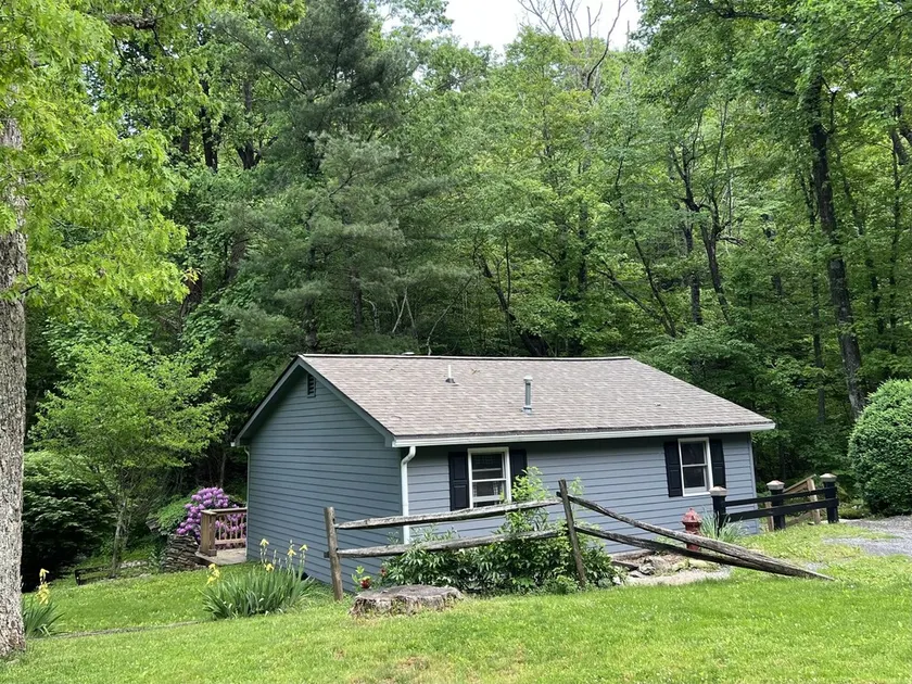 Private One Bedroom by Mountain Stream - Image 1