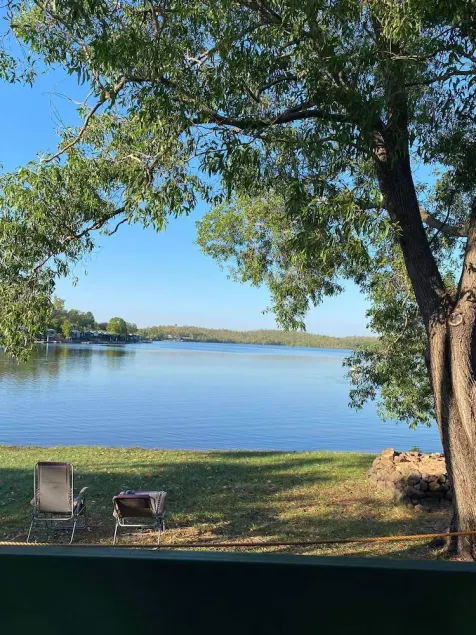 How's the serenity! El Be lakeside bungalow - Image 1
