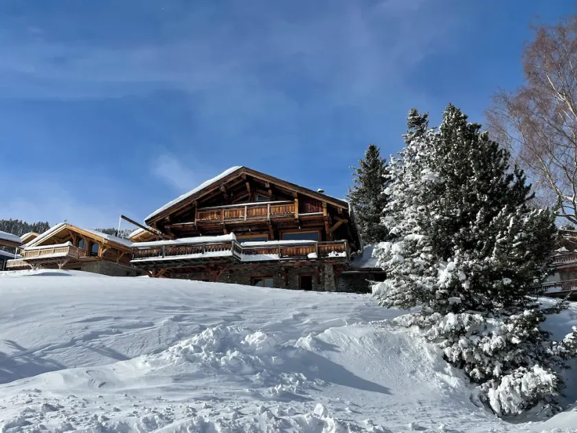 Chalet Marthe 260m2, vue lac, 5 étoiles. Télésiège 300m, centre 10mn a pied. - Image 1