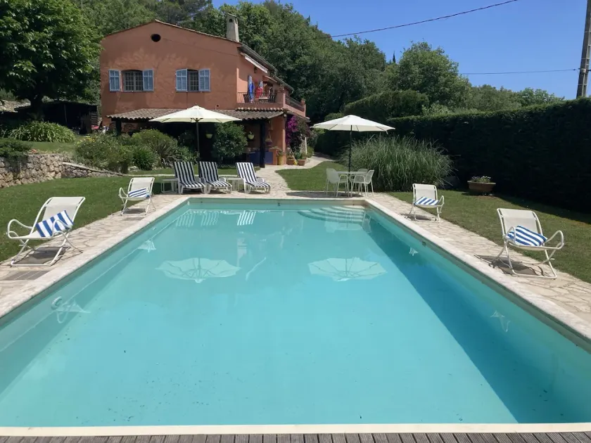 Paradise in Provence - A Quiet Retreat (3BR) with Pool, Terrace, Barbecue, Garden - Image 1