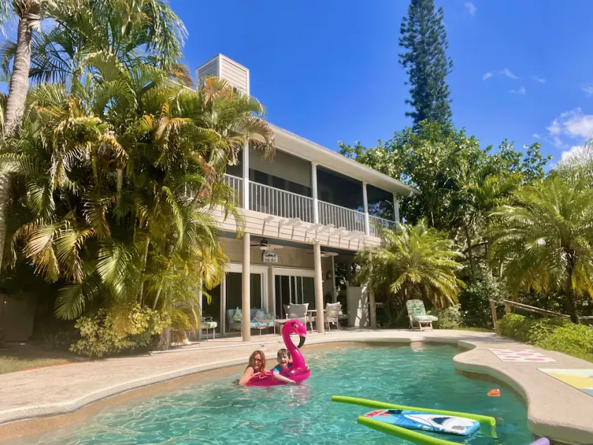 4 Bedroom Waterfront Retreat with Pool & 95ft. Dock - Image 1