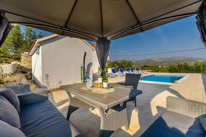 House Roko - Image 1