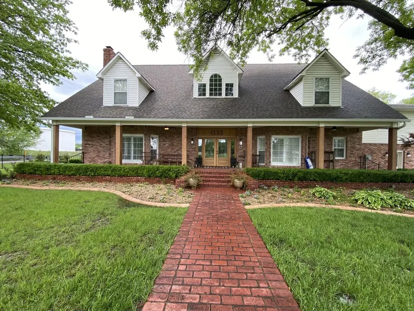 Golf Tournament - Modern Farmhouse available - Image 1
