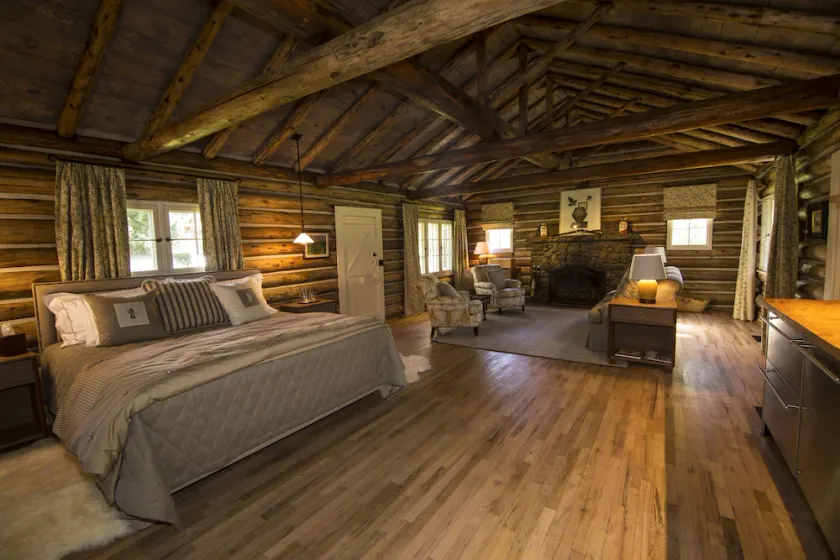 Lyxstuga & Glamping Barn på 7 vackra tunnland med 1/3 kilometer Hermosa Creek - Image 1