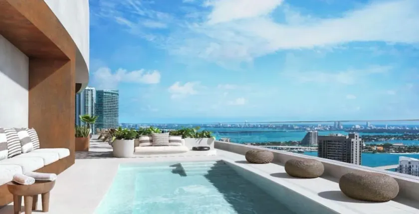 Executive Studio Walk to Arena Port & Bayfront - Image 1