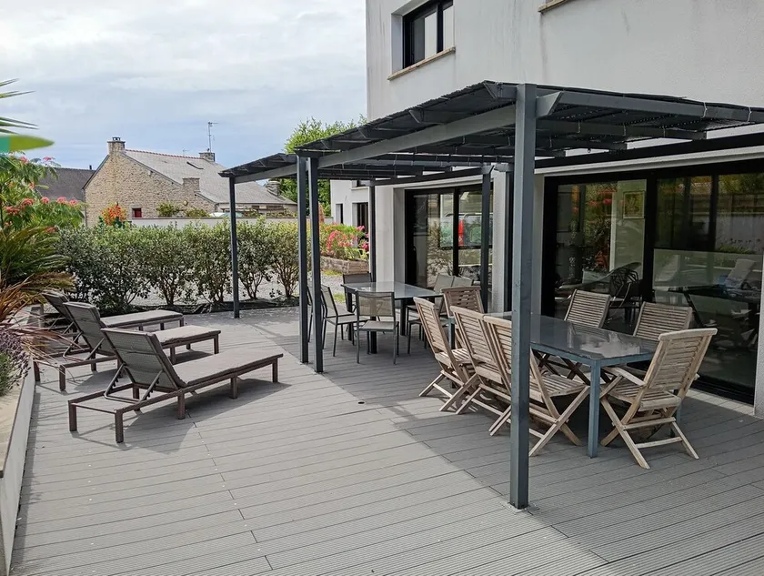 Villa contemporaine idéalement placée - Image 1