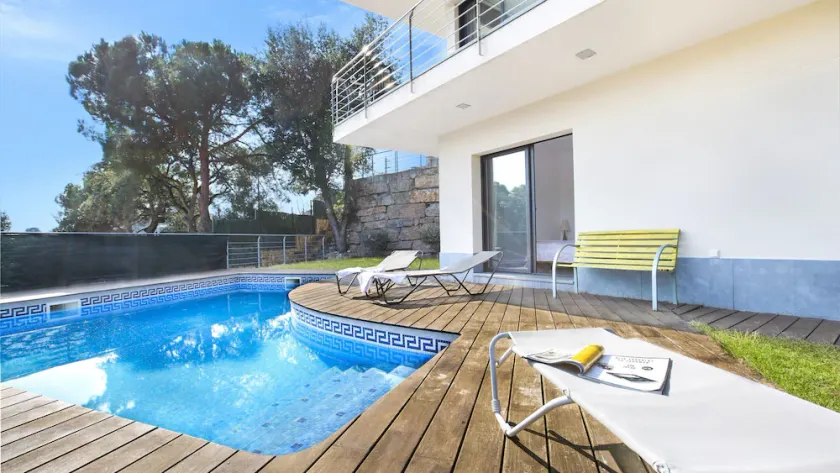 2SANT01 - Belle maison pour 8 personnes avec piscine privée et vue imprenable sur la mer située près de la plage - Image 1