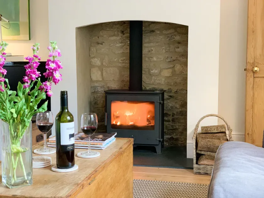 Beautiful Cotswolds cottage in Charlbury - perfect for groups/families, sleeps 7 - Image 1