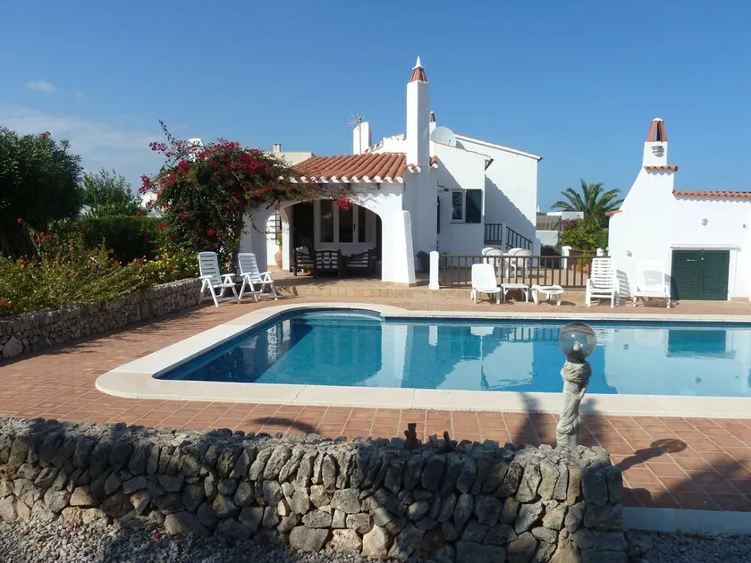 Villa Til Leje I Menorca Med Privat Pool, Lukket Have & Air Conditioni - Image 1
