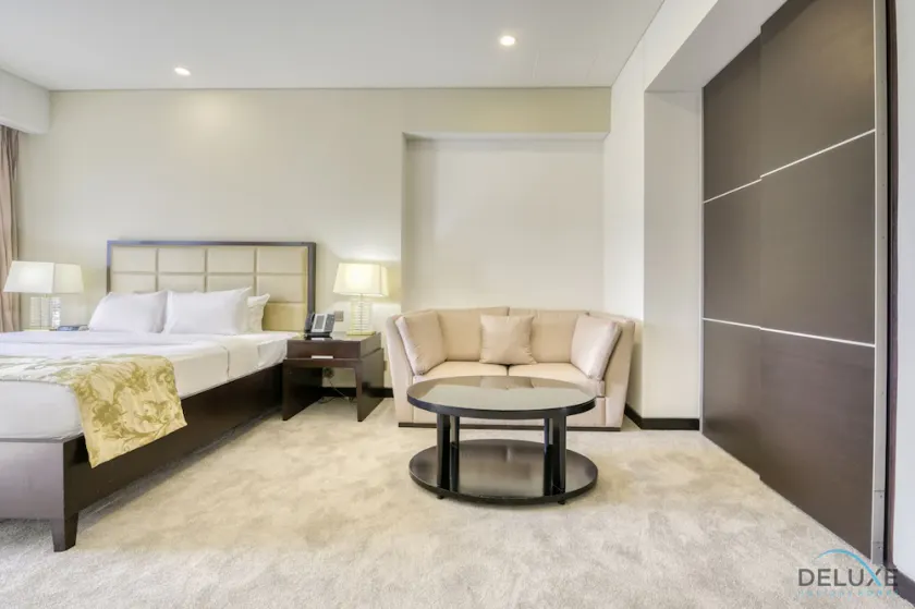 Upscale Studio at The Address Residences Dubai Marina by Deluxe Holiday Homes - Image 1