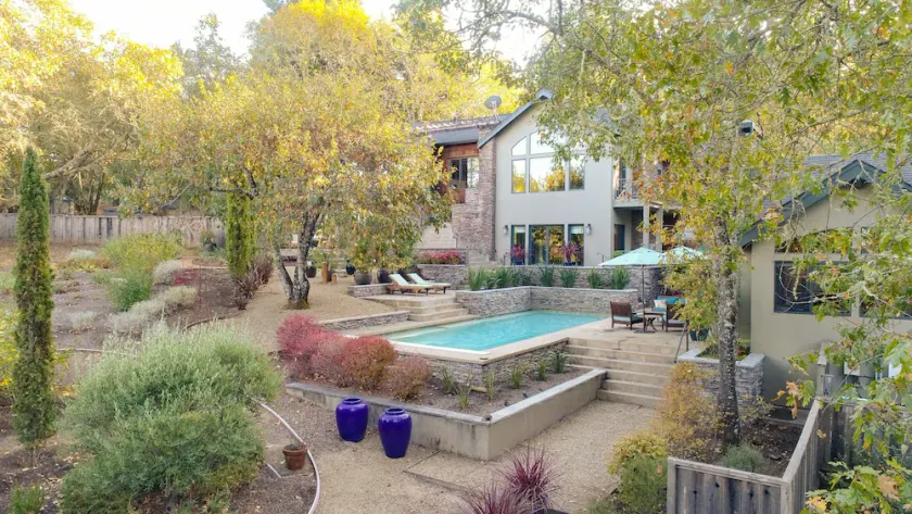 Sebastopol Luxury Home With Views, Pool & Hot tub - Image 1