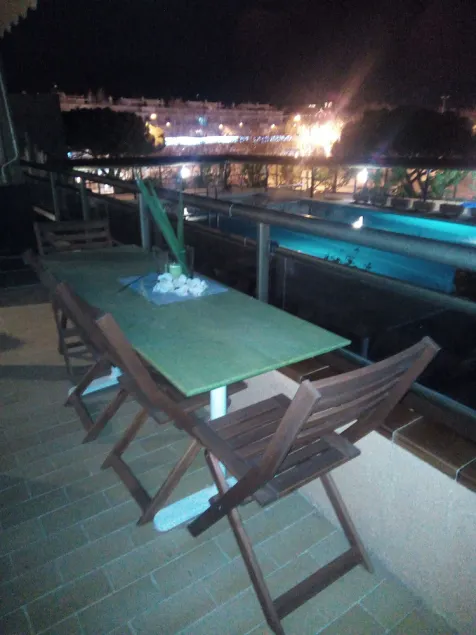 CLIMATISATION, PISCINE, PARKING, WI-FI.PARFAIT POUR LES FAMILLES ET LES COUPLES - Image 1