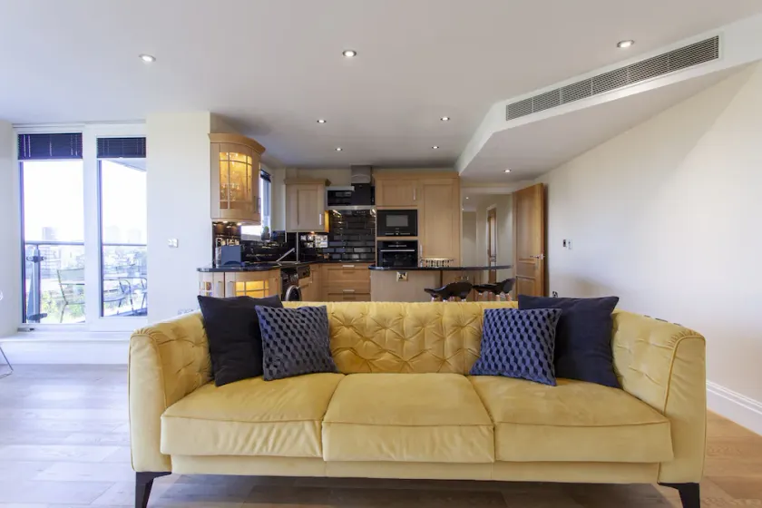 Thames Point, Imperial Wharf - Image 1