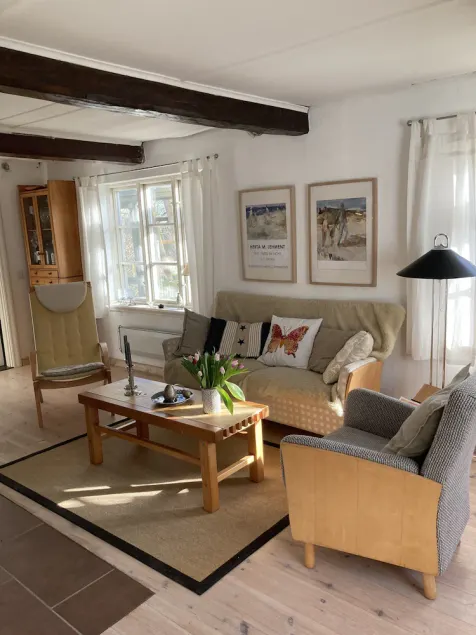 Dejligt renoveret fiskerhus ved havet - Image 1