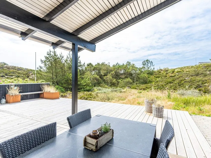 6 Person Holiday Home in Henne - Image 1