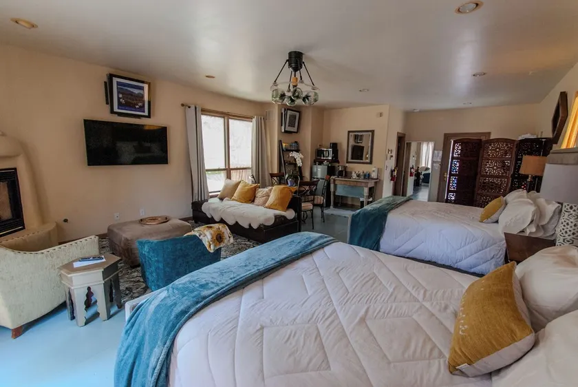 North Sunflower Casita @ SantuaRio Grande - Cozy Casita+Fireplace+Private Patio - Image 1