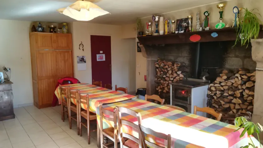 Gîte de Fayat, Calme et Accueillant, Ideal Reunion de Famille - Image 1