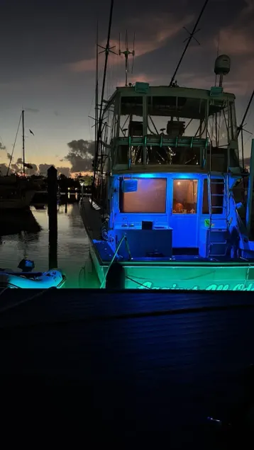 47ft Viking Yacht · 2 Pools · Perry Marina · Key West - Image 1