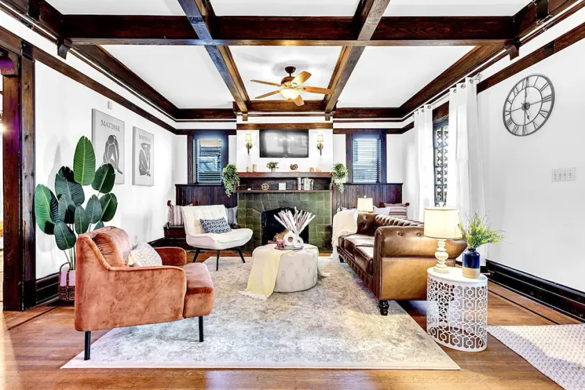ATL Charming 1929 Historic Craftsman Bungalow - Image 1