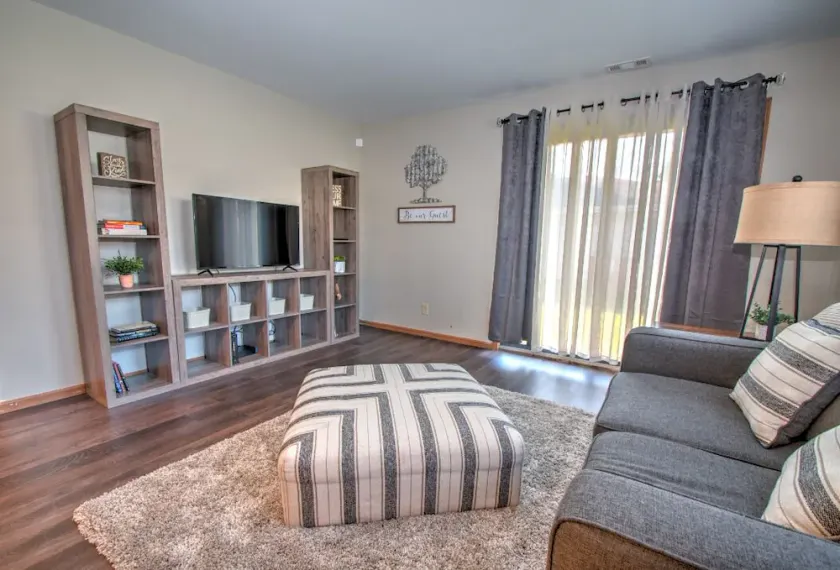 Fillmore · Chicagoland / Northwest Indiana Corporate Condo - Image 1