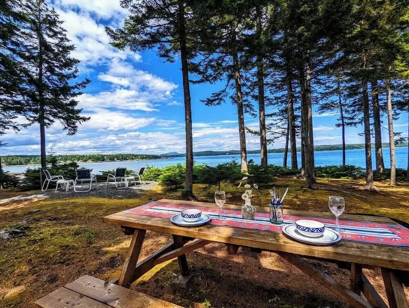 Waterfront Cottage: Private Beach, Fire Pit, - Image 1
