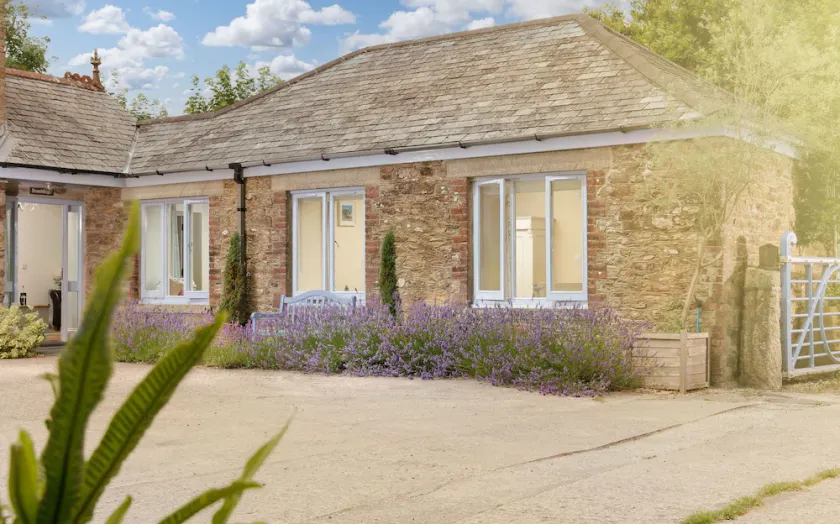 5* Luxurious 1 bed self-catering cottage, 20mins from North&South Cornish coasts - Image 1