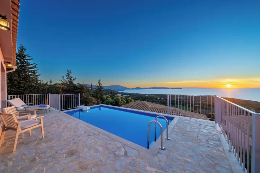 Villa Dioni-Ocean view from every room, spacious and very clean. - Image 1