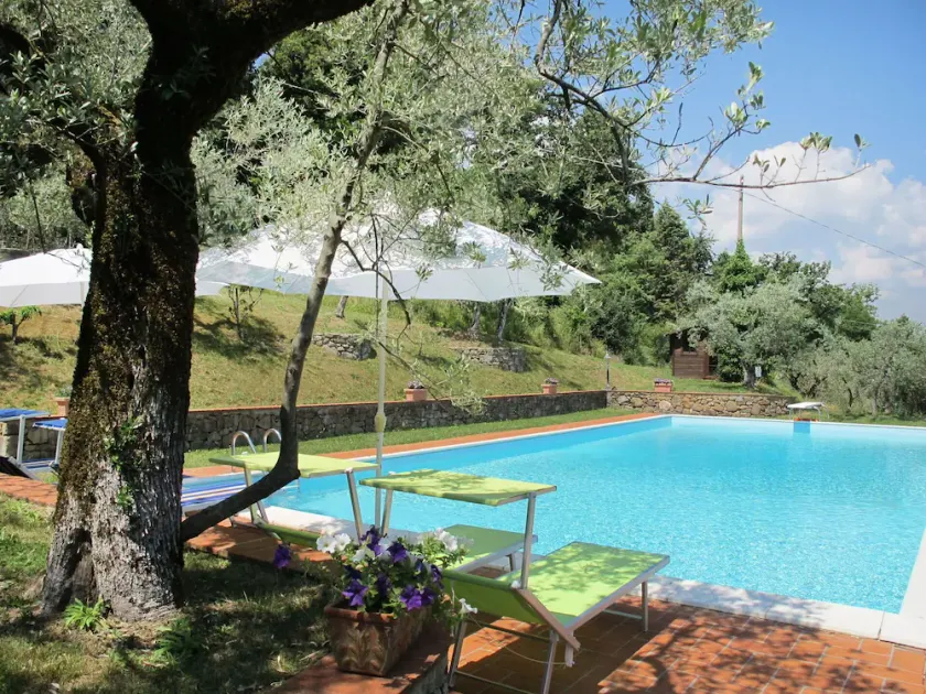 Incantevole appartamento in villa per 4 ospiti con piscina, WIFI, TV, patio e animali ammessi - Image 1