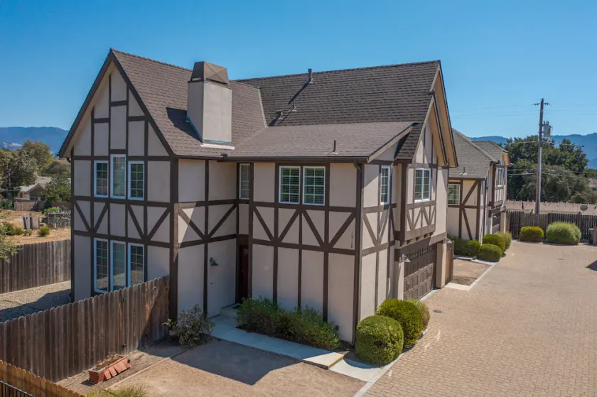 3 bedroom 2.5 bath 2,200 SF within Solvang Danish Village - Image 1
