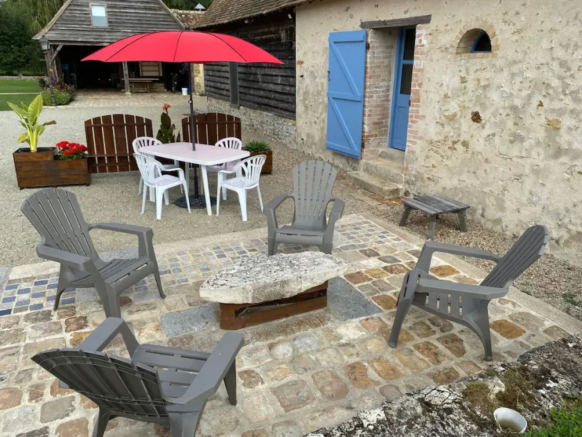 Gîte de charme au bord de l'eau, à 30min du Mans, cadre paisible avec pêche et randonnées à proximité - FR-1-410-414 - Image 1